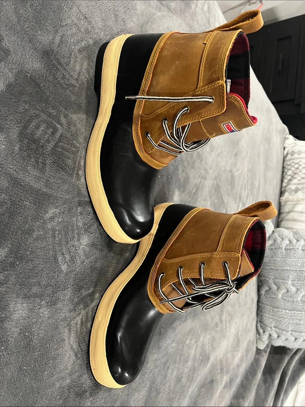 Size 11 Xtra Tuf Men’s Brown and Black Ankle Boots
